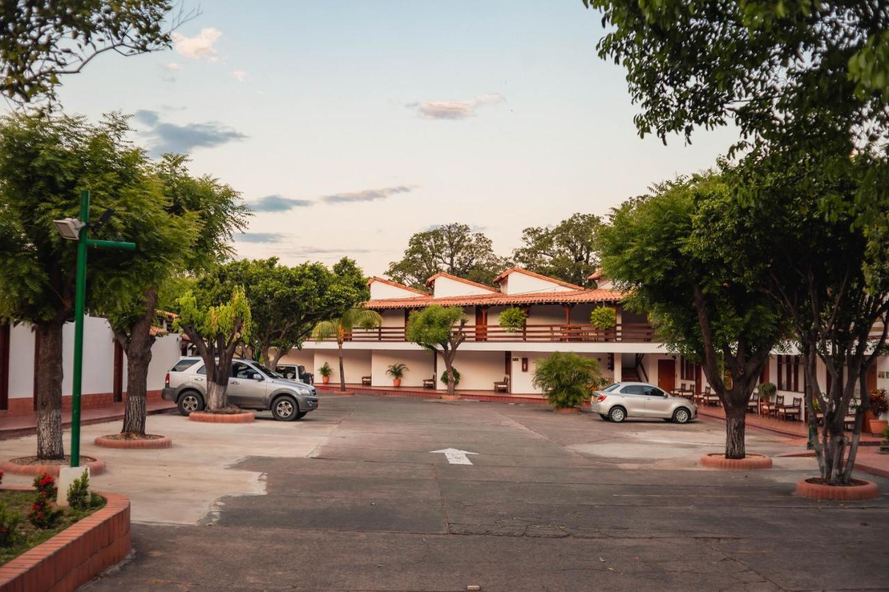 Hotel Faranda Bolivar Cucuta, A Member Of Radisson Individuals Exterior photo